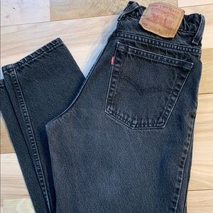 Levi’s Black 550 Juniors